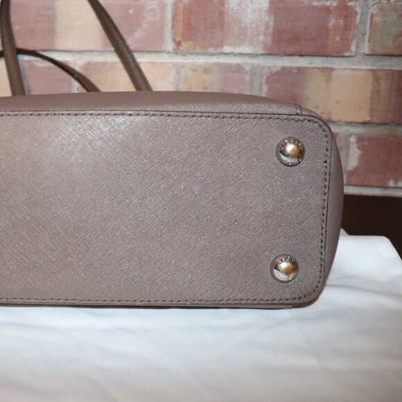 Micheal Kors Jet Set East West Tote Cinder Grey - Picture 9 of 13